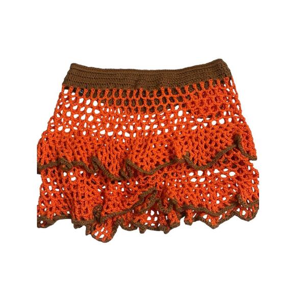 Crochet ruffle mini skirt in - Picture 4 of 5